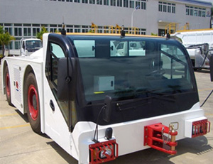 飛機牽引車